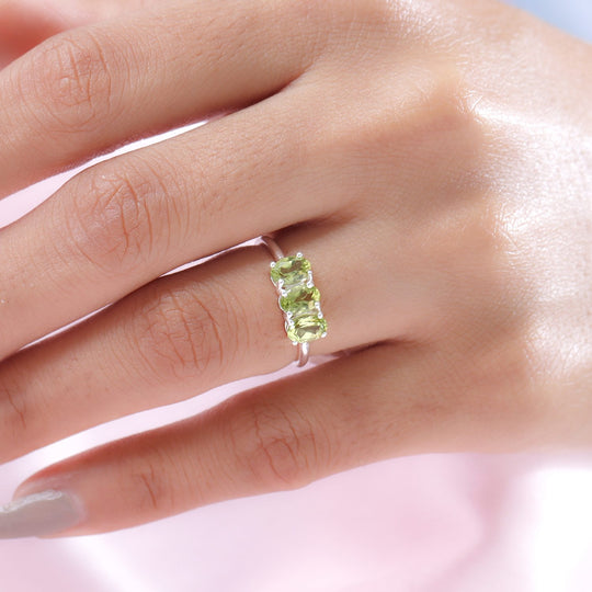Natürlicher Peridot Ring, 925 Silber ca. 1,37 ct