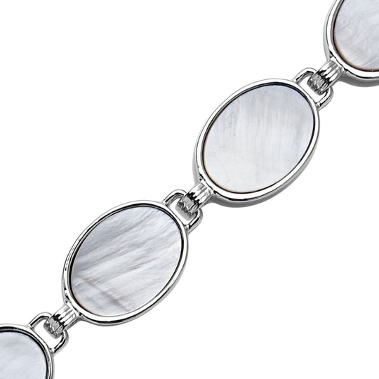 Weißes Muschelkernperlen-Armband, ca. 20 cm, silberfarben