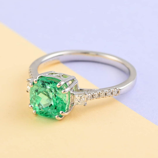 Rhapsody AAAA Kolumbianischer Smaragd, Weißer Diamant Ring 950 Platin ca. 1.88 ct