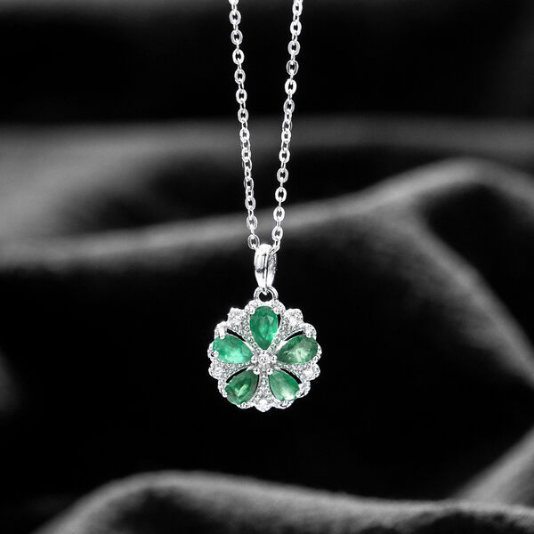 AAA Kagem sambischer Smaragd und Zirkon floraler Cluster-Anh&auml;nger mit Kette - 1,01 ct. image number 1