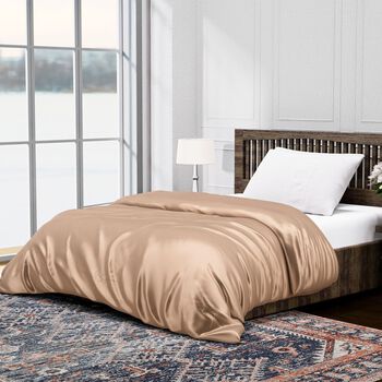 Serenity Night Seidendecke aus 100% Maulbeerseide mit 500gsm Kunstdaunenf&uuml;llung, 135x200cm, Beige