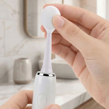 Set of 6pcs replacement head - white 5PCS Nylon Brush+1PC Silicone Brush   Size: Nylon Brush:8*2cm; Silicone Brush:9.5*2cm                                   Weight: 40g Material: ABS 