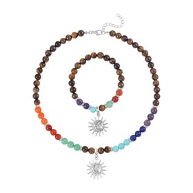 2er Set - Sonnensymbol Anhänger Set mit Mehrfarbigen und Tigerauge Edelsteinperlen Chakra Halskette und Armband
