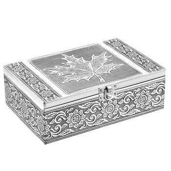 2er-Set &ndash; Oxidierte 20x13,5x7cm Aluminium-Schmuckbox und 16x9,5x3,8cm Perlen-Box, Ahornblatt-Pr&auml;gung, Silber und Beige