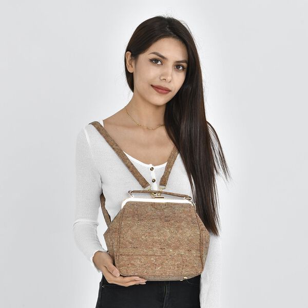 Rucksack aus Naturkork mit Schultergurt, Dunkelbraun image number 2