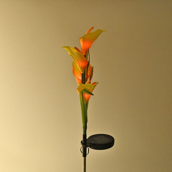Calla Lily: Solarbetriebene Blume mit LEDs image number 1
