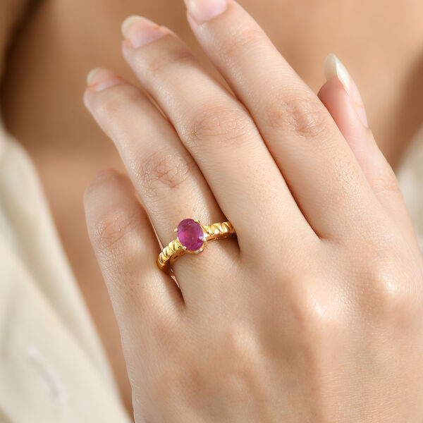 D'Joy afrikanischer Rubin und Diamant Ring - 1,84 ct. image number 3