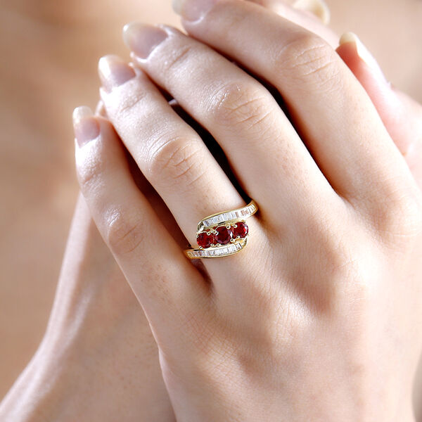 Roter Saphir und Zirkon-Ring - 1,99 ct. image number 10