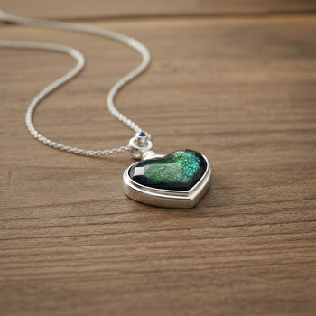 Schwarzer Jadeit und Zirkonia Medaillon-Anh&auml;nger mit 50cm Kette