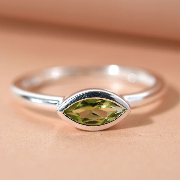 Nat&uuml;rlicher Peridot Solit&auml;r-Ring, 925 Silber  ca. 0,40 ct image number 2