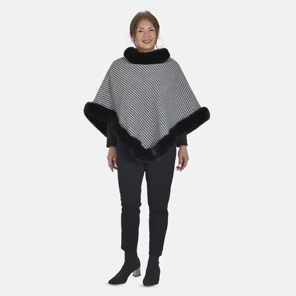 Kunstpelz-Poncho, Hahnentrittmuster, 70x92 cm, schwarz und wei&szlig;