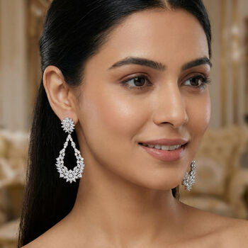 Designer wei&szlig;e Zirkon-Ohrringe, ca. 4.00 ct