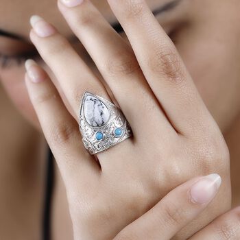 Wei&szlig;er B&uuml;ffel und Sleeping Beauty T&uuml;rkis-Ring - 5,72 ct.