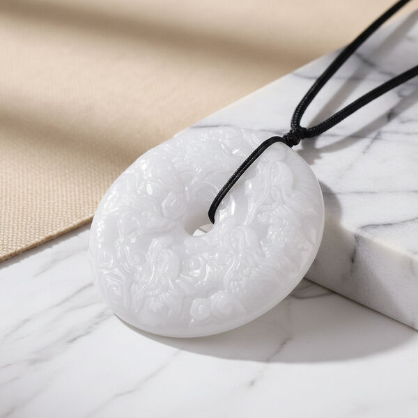 Flexible wei&szlig;e Jade Halskette - 320 ct. image number 1