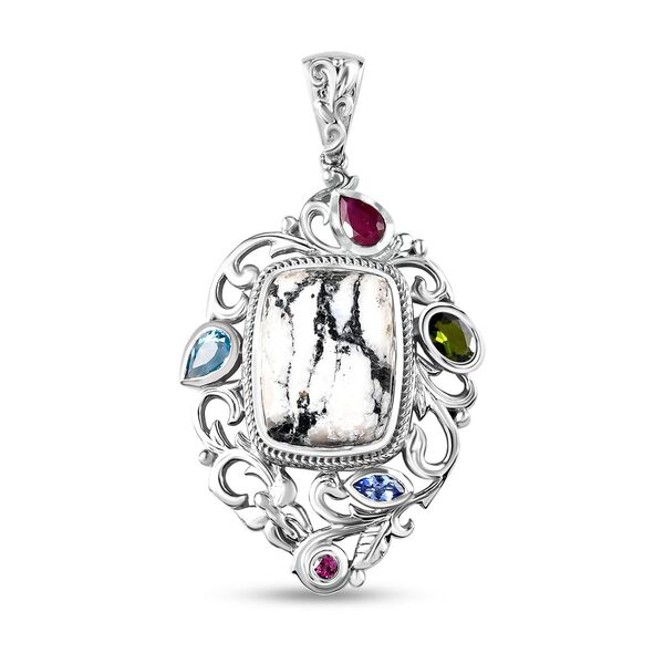 Wei&szlig;er B&uuml;ffel und mehrfarbiger Edelsteine-Anh&auml;nger - 11,75 ct.