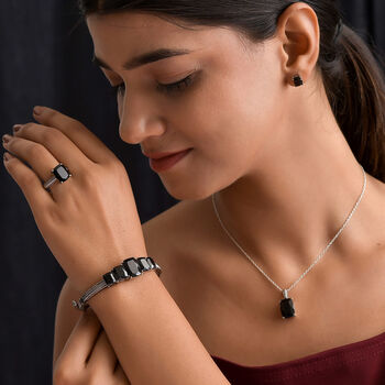 4er-Set, Schwarzer Spinell-Armband, Ring, Ohrstecker und Anh&auml;nger - 44,31 ct.