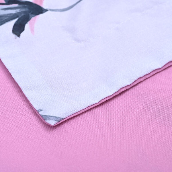 SERENITY NIGHT: 3er-Set - Bettdecke und 2 Kissenbez&uuml;ge, Blumenmuster, Wei&szlig;-Rosa-Gr&uuml;n&nbsp; image number 4