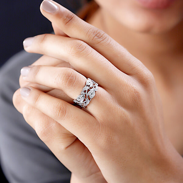 ALLORO Ring, Creolen und Anhänger mit Diamantakzenten, Silber platiniert image number 11