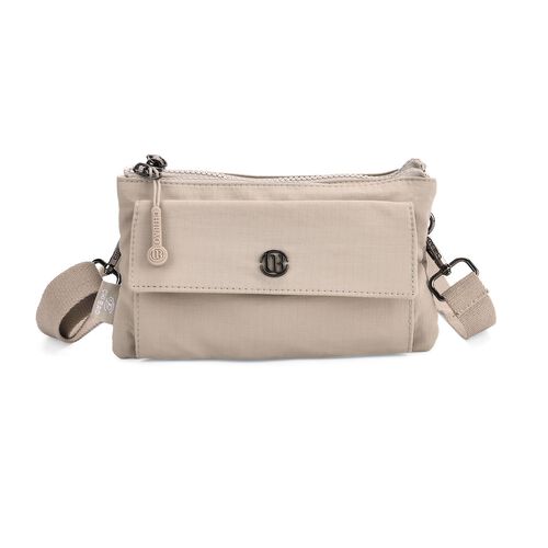 "lifestyle-Color:Light grey size/Profile:Nylon Crossbody Bag wall(exterior):Nylon  Lining(interior):Polyster Pockets(exterior):zipped-2,pocket-1;Pockets(interior): zipped-1. Measurement(inch):20*12*3.5cm  strap:137cm " image number 0