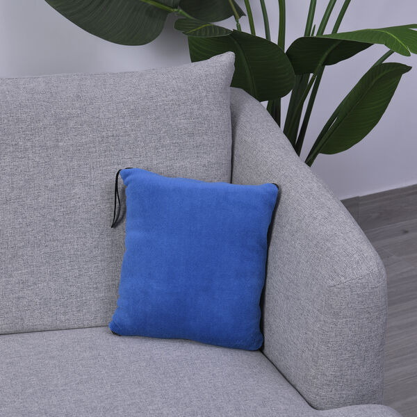 2 in 1 Fleece Reisedecke 127x152 cm und Kissen 30x30 cm, Kobaltblau image number 3