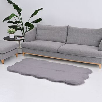 SERENITY NIGHT  Kunstfell-Teppich mit Schaumstoffbasis, Wolkenform, 100x180cm, Silbergrau