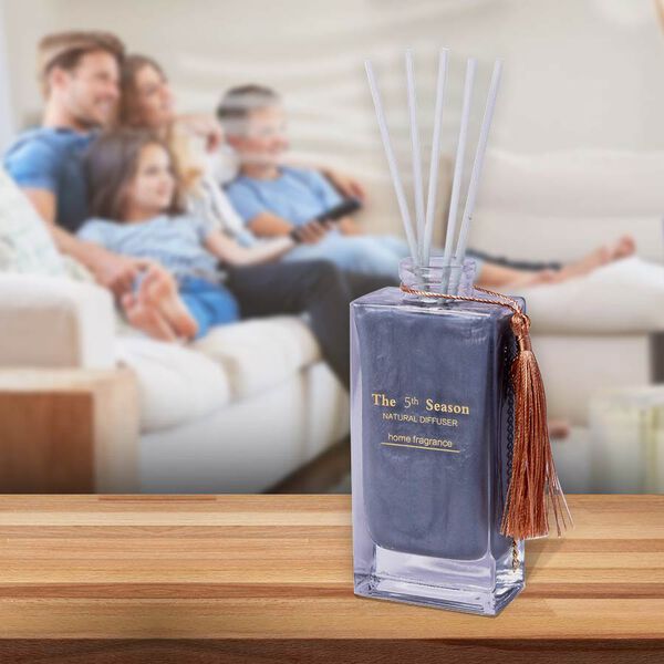 The 5th Season - 150ml Reed Diffuser Lufterfrischer in Geschenkbox mit Kunstblumen - Grau image number 3