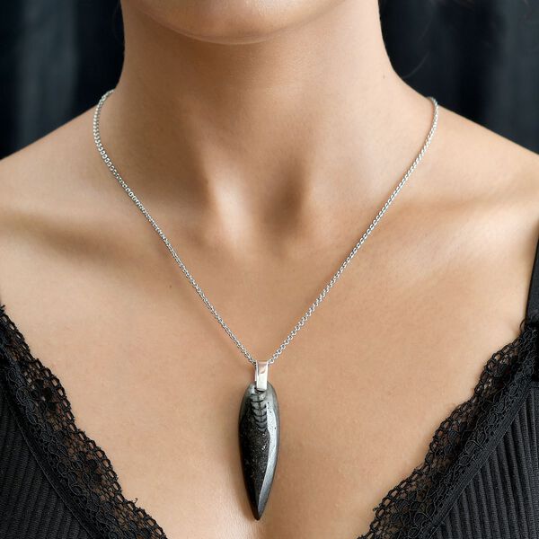 Versteinerter Orthoceras-Anhänger image number 3