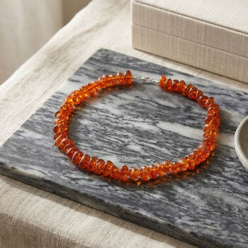 Synthetische Bernstein-Halskette, 45cm - 235 ct.