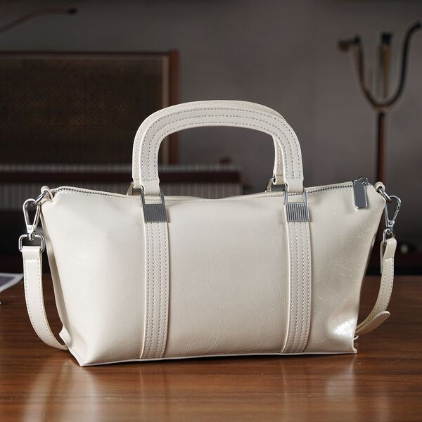 Klassische Leder Crossbody Tasche im Clean Chic Look 27 x 17 x 10 cm Cremewei&szlig; image number 1