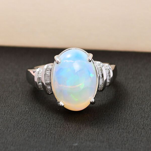 Nat&uuml;rlicher, &auml;thiopischer Welo Opal und Diamant-Ring - 3,90 ct. image number 2