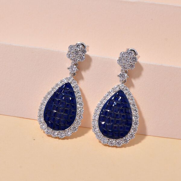 Saphir-Farbe und weiße Zirkonia Ohrringe image number 2