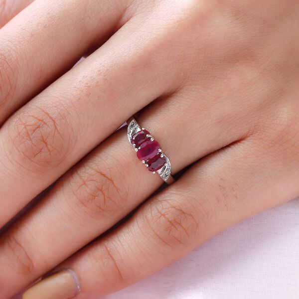 Afrikanischer Rubin und Zirkon-Ring image number 3