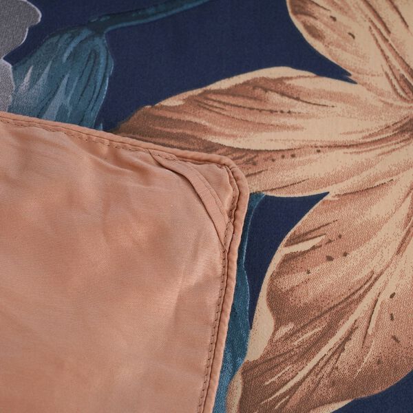 Serenity Night - 4-teiliges 100% Maulbeerseide Steppdecken-Set, Blau floral image number 5