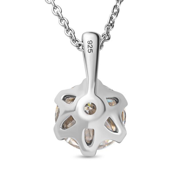 Funkelnde Königin - Moissanit Anhänger mit Kette - 3,50 ct. image number 5
