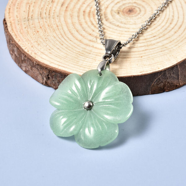 Floral geschnitzter, gr&uuml;ner Aventurin-Anh&auml;nger mit Kette, ca. 50 cm in Edelstahl image number 1