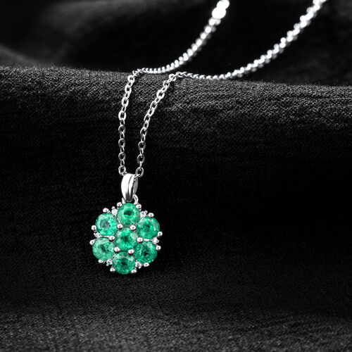 AAA Kagem sambischer Smaragd und Zirkon floraler Cluster-Anhänger mit Kette - 1,22 ct. image number 0