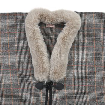 LA MAREY &ndash; Kunstfell Kimono, Beige