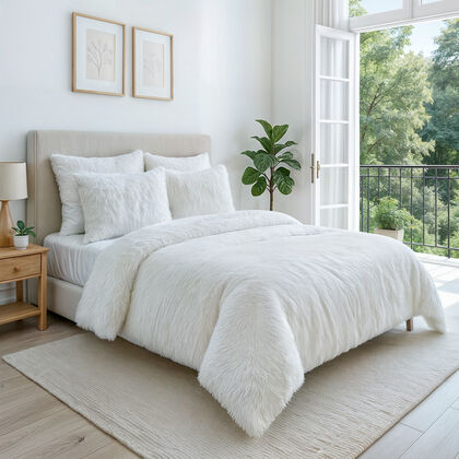 Serenity Night: 3er-Set, 2 Kissenbezug und 1 &Uuml;berwurf aus Kunstfell, Gr&ouml;&szlig;e 220x225 cm und 80x80 cm