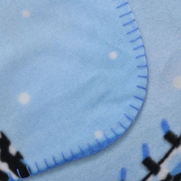 Superweiche Fleecedecke mit verschneiter Stadt, Gr&ouml;&szlig;e 130x170 cm, Mehrfarbig image number 4