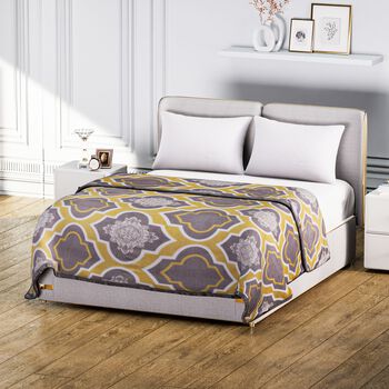 Flannel printed blanket,230 gsm, 100% polyester,L150*W200cm,knitted,680g,light grey