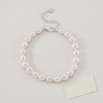 Wei&szlig;es S&uuml;&szlig;wasser Perle Armband in Silberton