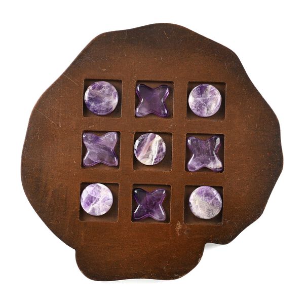 Tic Tac Toe mit Amethyst-Edelstein