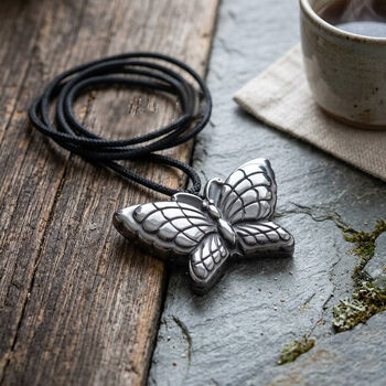 Terahertz Halskette, Schmetterling ca. 71 cm, ca. 100.00 ct