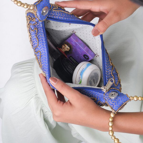 Gl&uuml;ckskekstasche aus Samtbrokat mit Perlen, lila image number 5