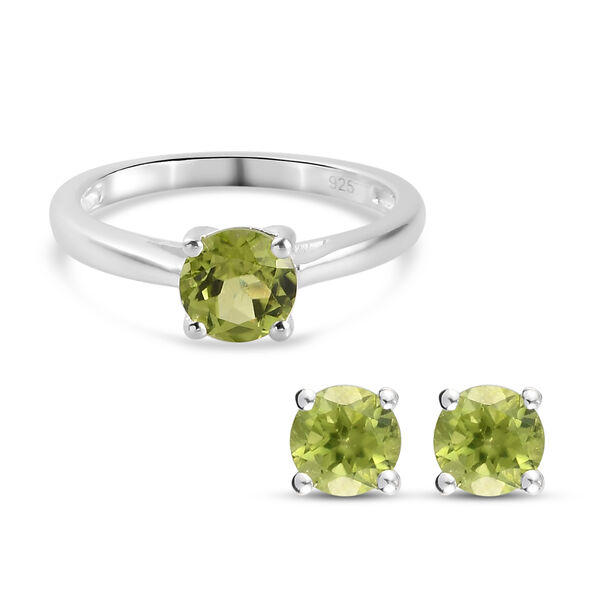 2er-Set, nat&uuml;rlicher Peridot Solit&auml;r-Ring und Ohrstecker in Silber, 1,95 ct.