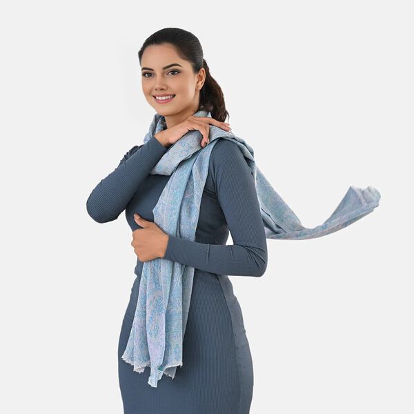 CLOSE OUT DEAL - Jacquard gewebter Paisley Stola, 82% hochwertiger Merino Wolle 18% Maulbeerenseide, 70 x 200 cm, Hellblau image number 3