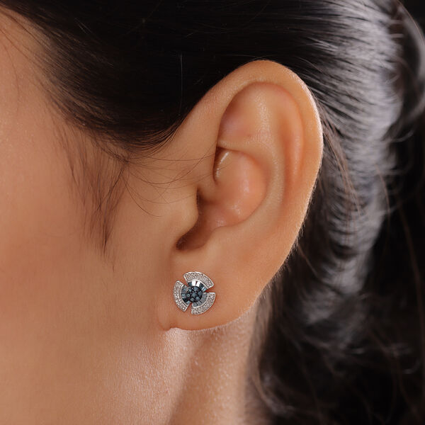 Blaue und wei&szlig;e Ohrstecker in Silber image number 3