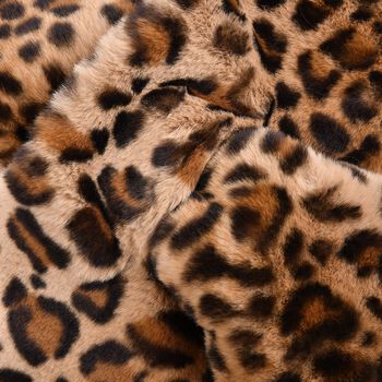 Kunstfell-Schal mit Leopardenmuster, Kamel, beige und schwarz