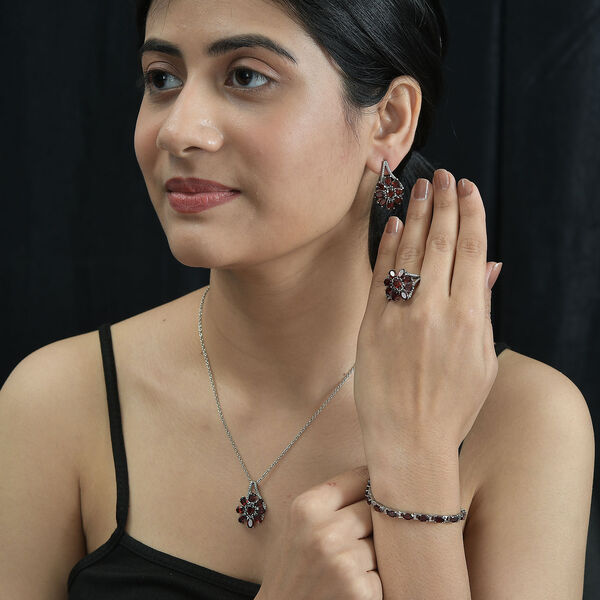 Rotes Granat-Schmuckset - 31,97 ct. image number 2