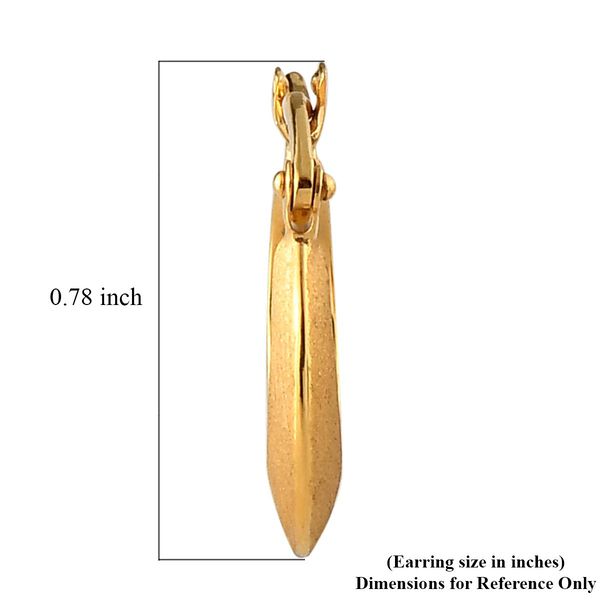 ILIANA Knife-Edge Creolen mit Sandstrahlgebläse, 750 Gelbgold image number 5